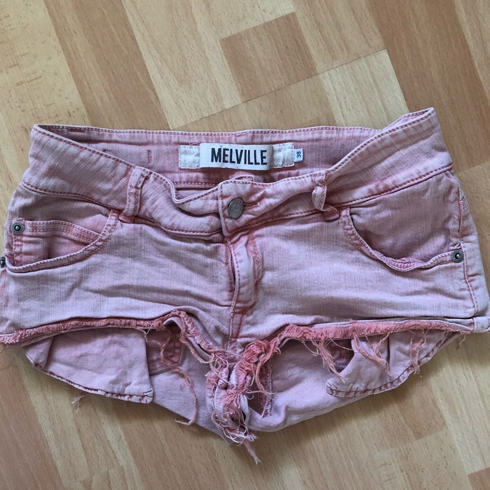 Brandy Melville Low Rise Denim Shorts Light Pink